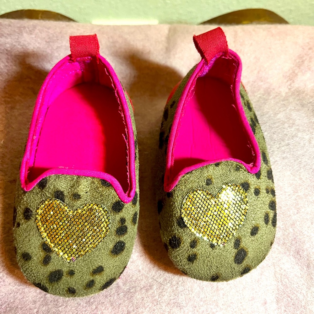 Leopard print with heart design baby girl shoes